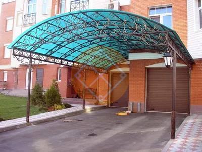 Навес с ковкой для гаража