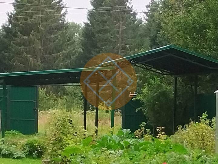 большой автомобильный навес на несколько авто